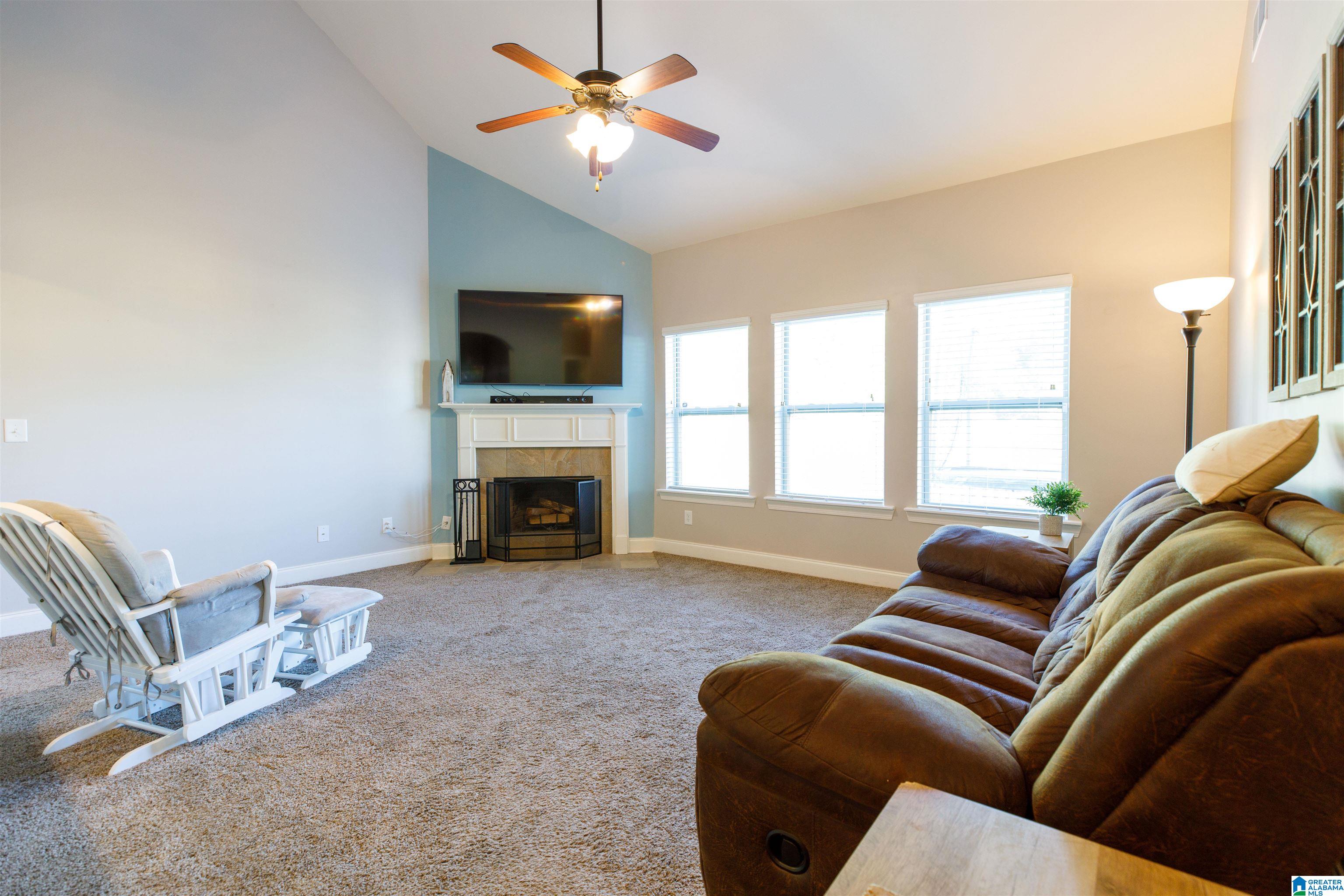 1076 Riviera Drive Calera, AL 35040 - Photo 21 of 48