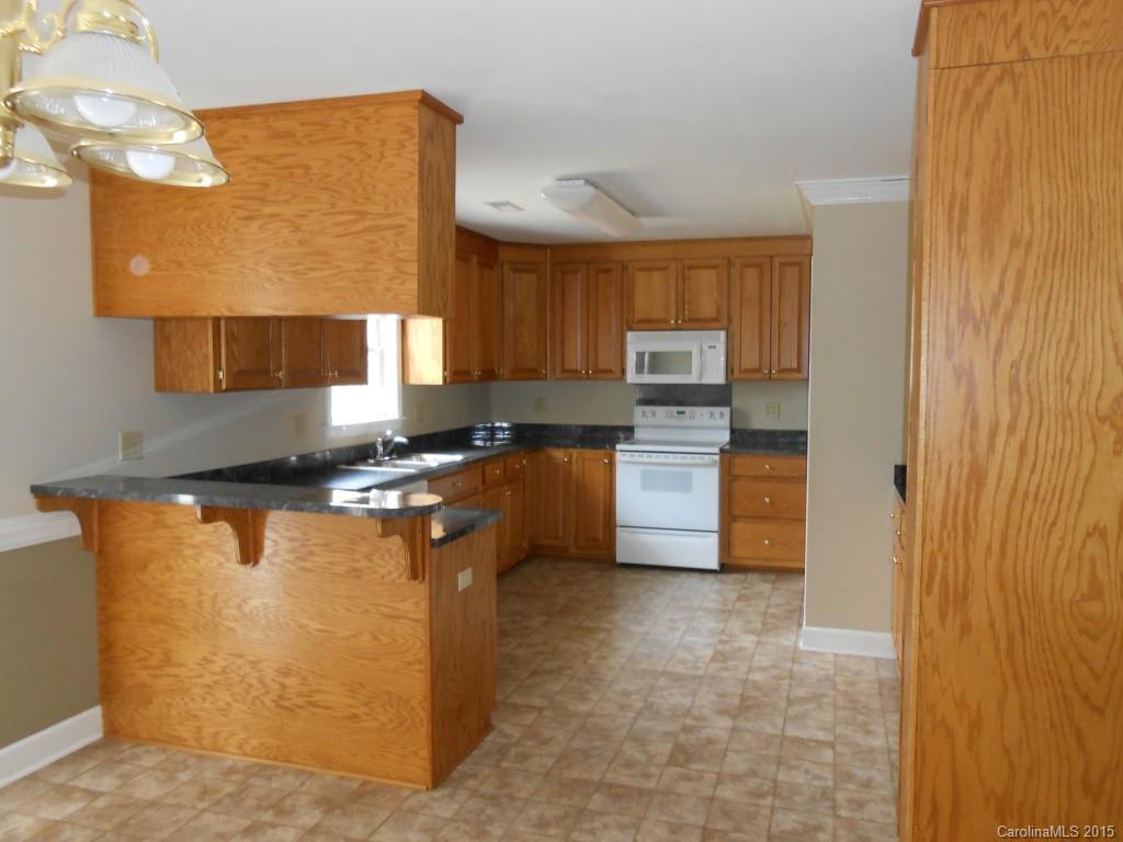 2662 Norfolk Road Lancaster, SC 29720 - Photo 4 of 18 Gallery Image 4