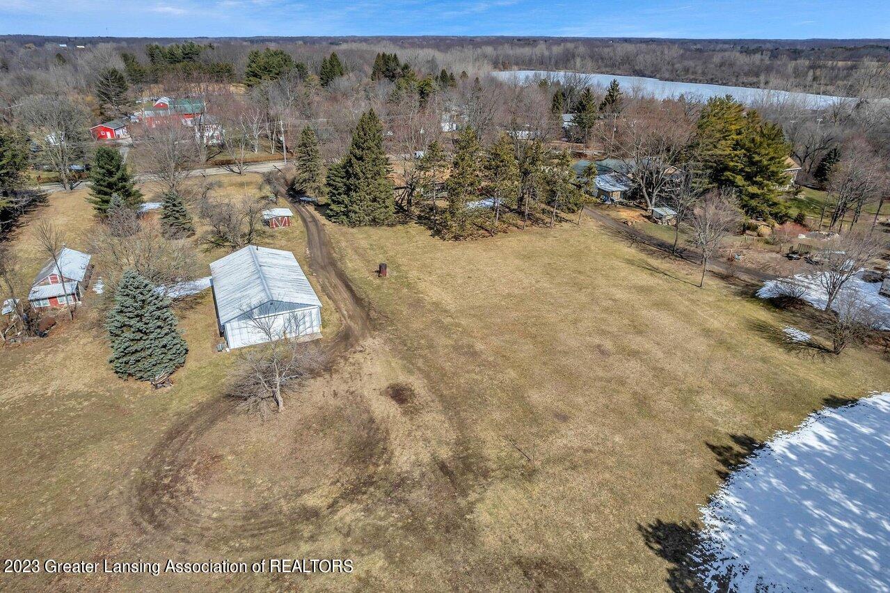 1270 East Howe Road Dewitt, MI 48820 - Photo 16 of 16 IMG_1879-1280