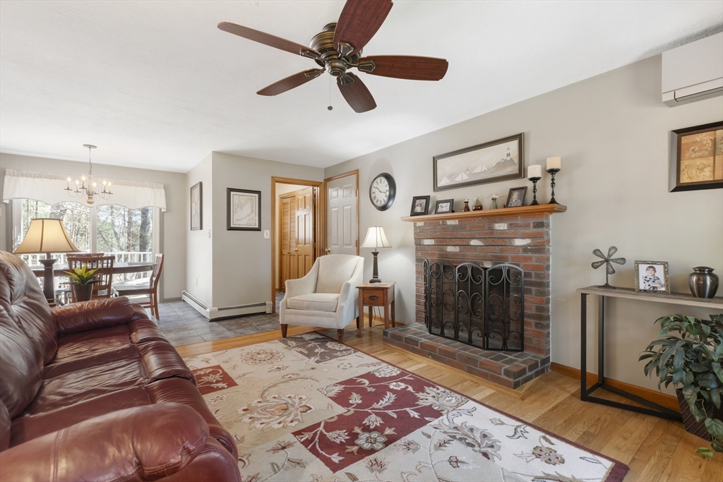 8 Griffin Road Franklin, MA 02038 - Photo 12 of 30