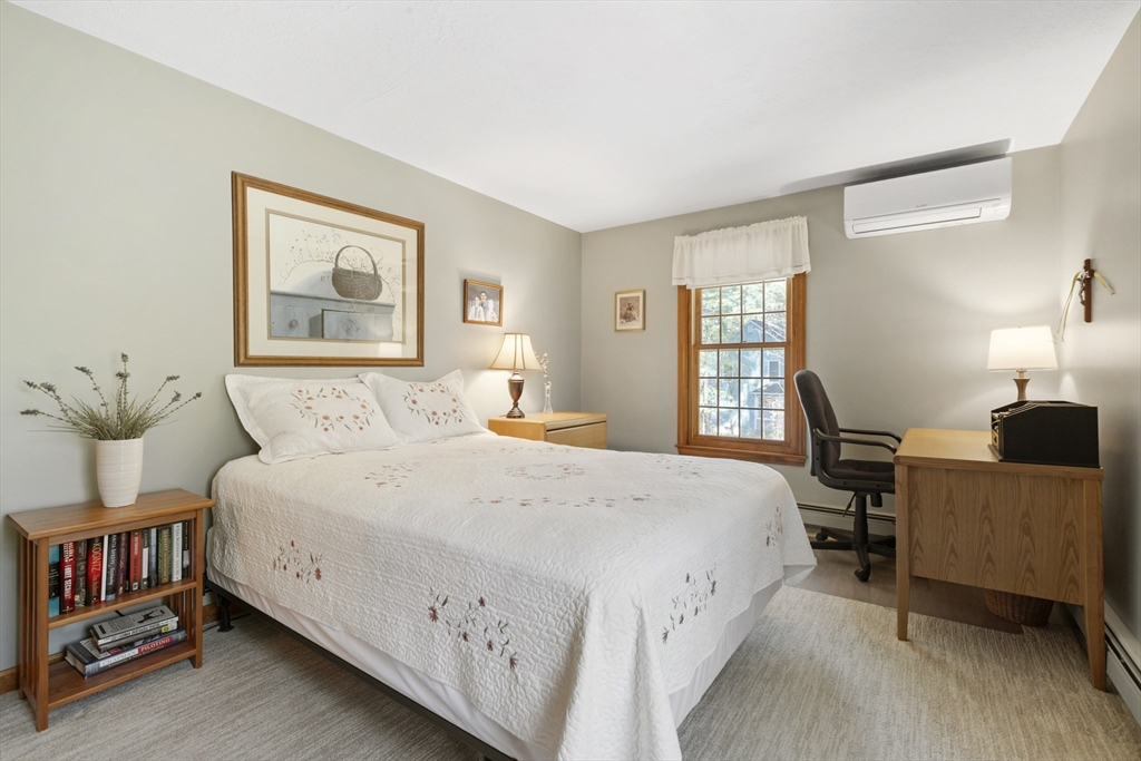 8 Griffin Road Franklin, MA 02038 - Photo 21 of 30