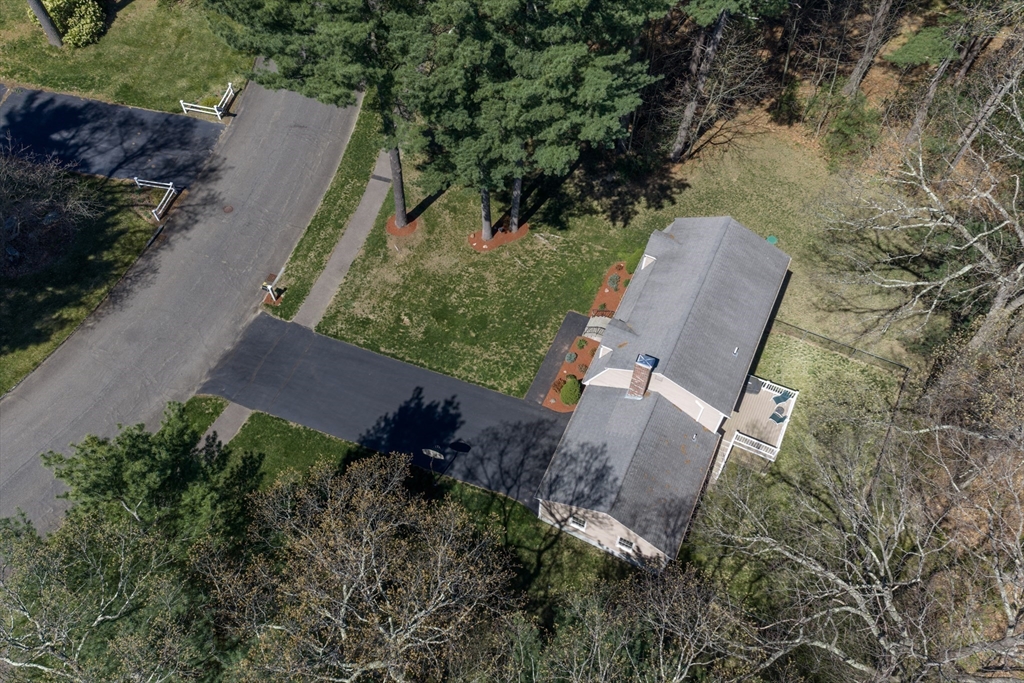 8 Griffin Road Franklin, MA 02038 - Photo 28 of 30
