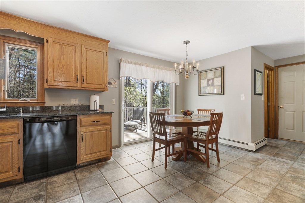 8 Griffin Road Franklin, MA 02038 - Photo 9 of 30
