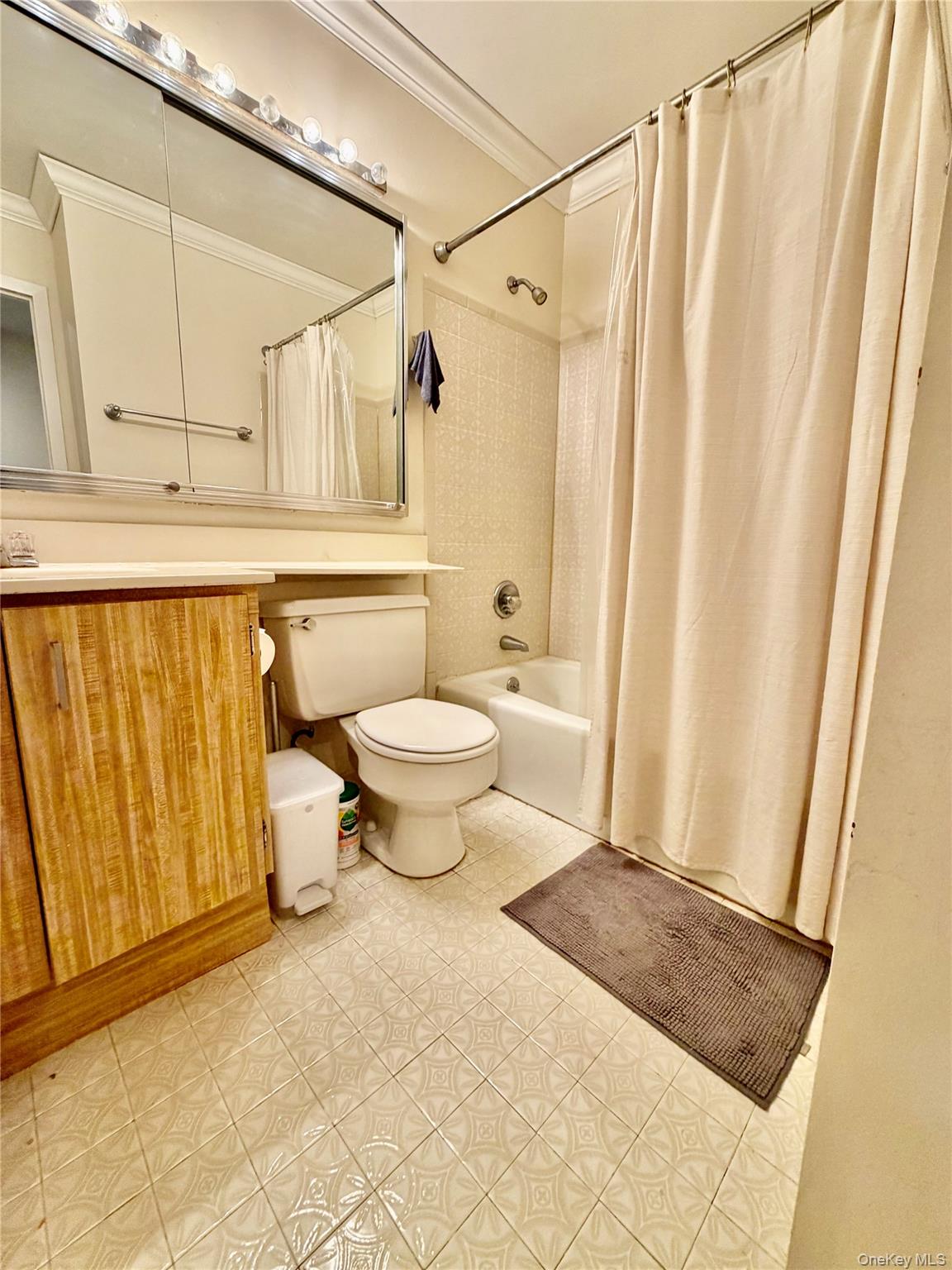 75 Greenway Close Rye Brook, NY 10573 - Photo 10 of 20