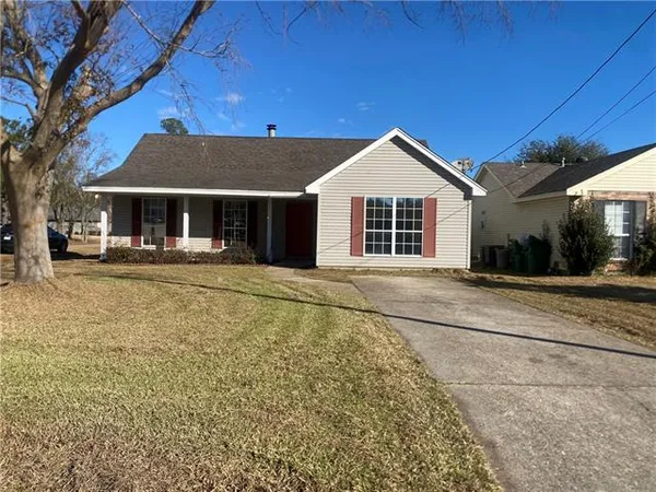 $1,650 | 1525 Neal Avenue, Slidell, LA 70458