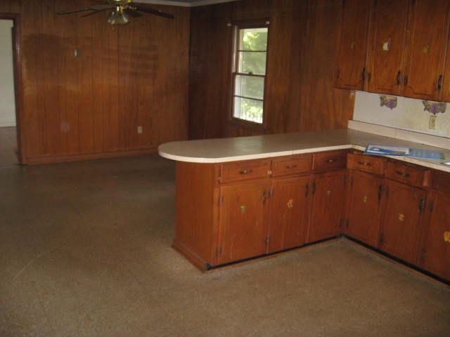 210 East Union Road Belton, SC 29627 - Photo 2 of 19 Gallery Image 2