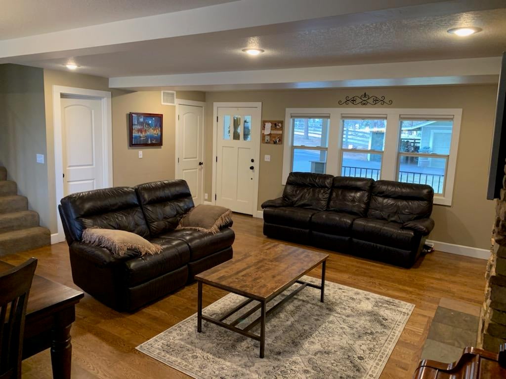 63275 Overtree Road Bend, OR 97701 - Photo 11 of 35 IMG_19721