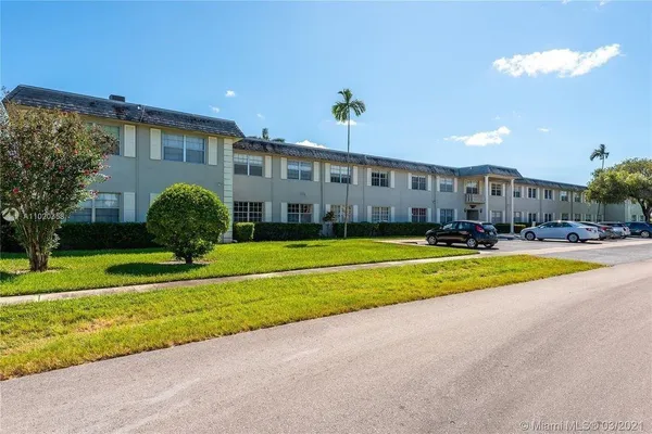 $1,500 | 1560 McKinley Street, Unit 110W, Hollywood, FL 33020