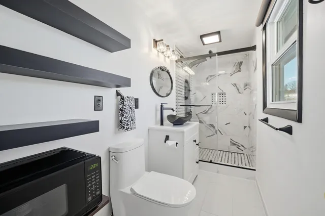 $299,000 | 9807 North Leaf River Road, Leaf River, IL 61047