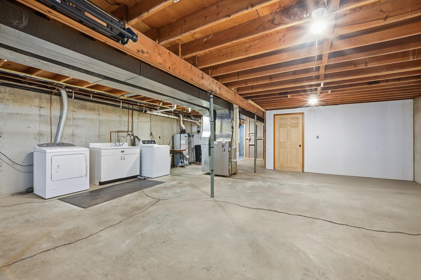 9807 North Leaf River Road Leaf River, IL 61047 - Photo 24 of 38