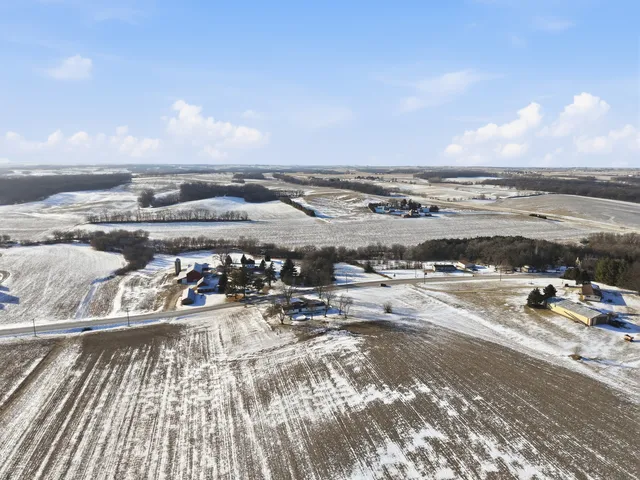 $299,000 | 9807 North Leaf River Road, Leaf River, IL 61047