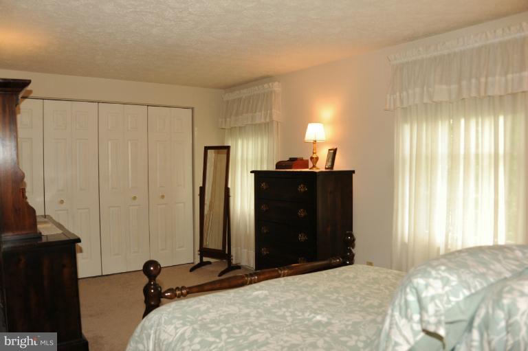 7554 Aspenpark Road Lorton, VA 22079 - Photo 14 of 30 Second Bedroom