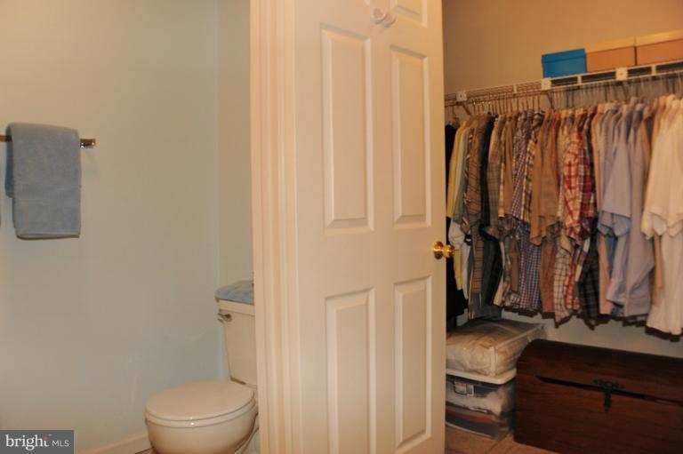 7554 Aspenpark Road Lorton, VA 22079 - Photo 24 of 30 Master Bath - Closet