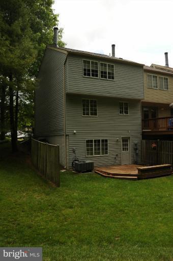 7554 Aspenpark Road Lorton, VA 22079 - Photo 28 of 30 Exterior (Rear)
