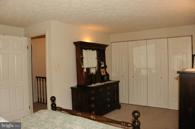 7554 Aspenpark Road Lorton, VA 22079 - Photo 6 of 30 Second Bedroom
