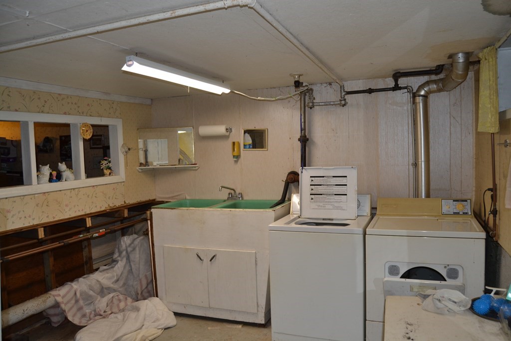 319 Burnham Road Lowell, MA 01852 - Photo 8 of 10 Gallery Image 8