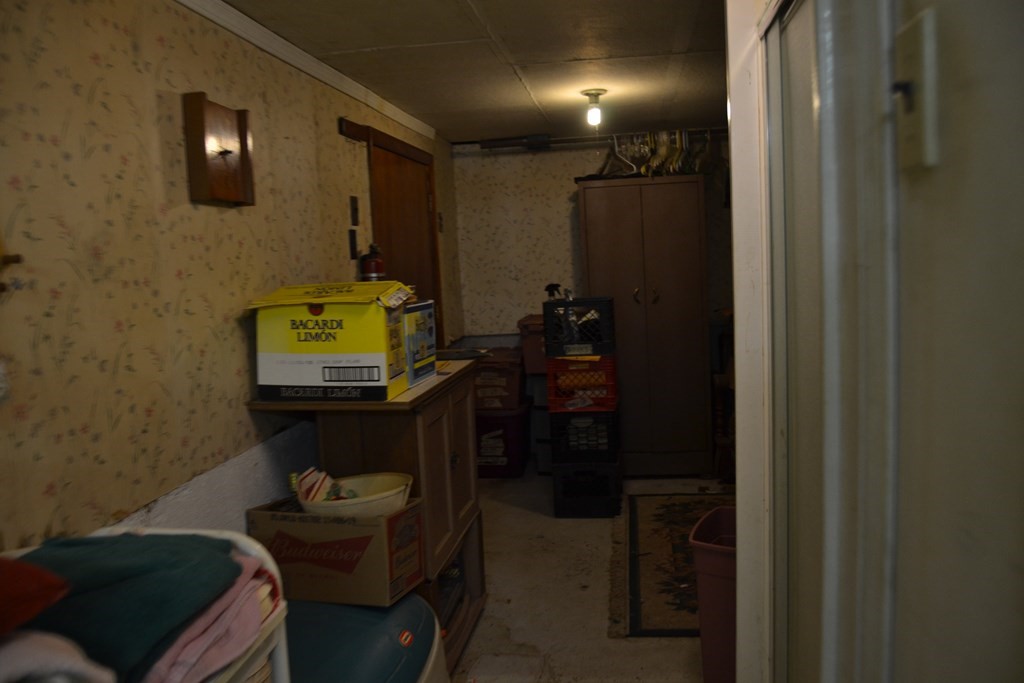 319 Burnham Road Lowell, MA 01852 - Photo 9 of 10 Gallery Image 9