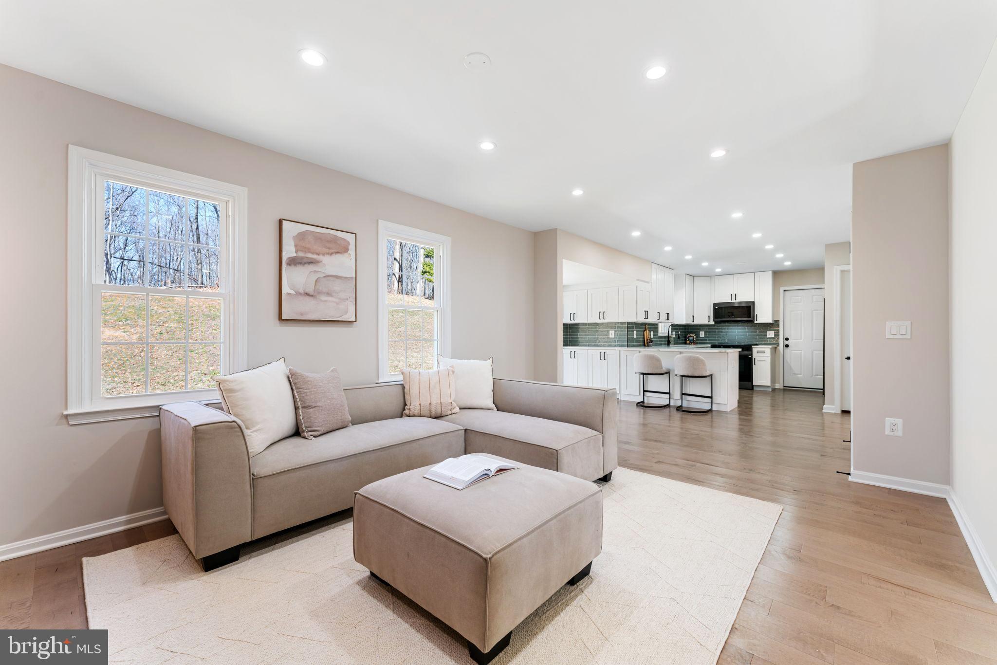 2308 Holly Spring Drive Silver Spring, MD 20905 - Photo 6 of 29