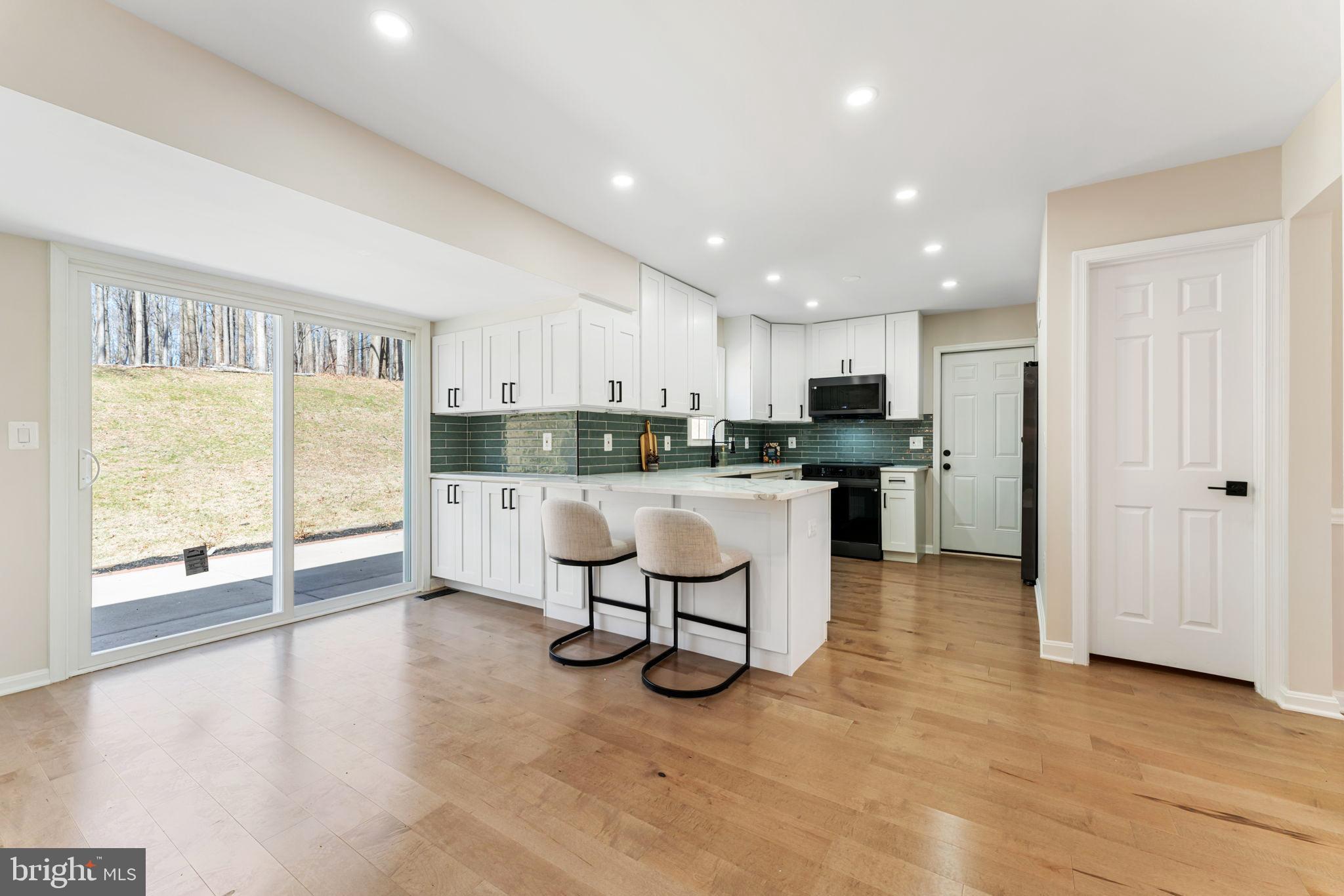 2308 Holly Spring Drive Silver Spring, MD 20905 - Photo 7 of 29