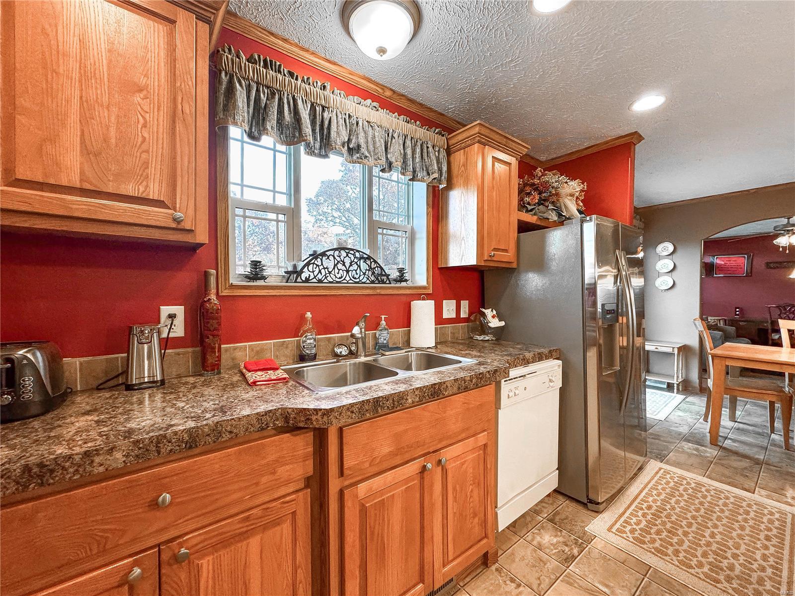 4566 G Road Waterloo, IL 62298 - Photo 14 of 46