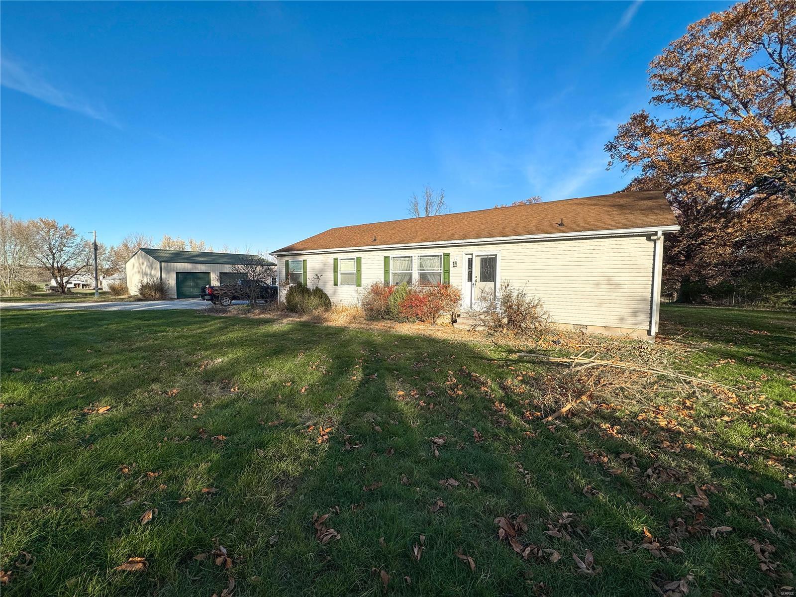 4566 G Road Waterloo, IL 62298 - Photo 4 of 46