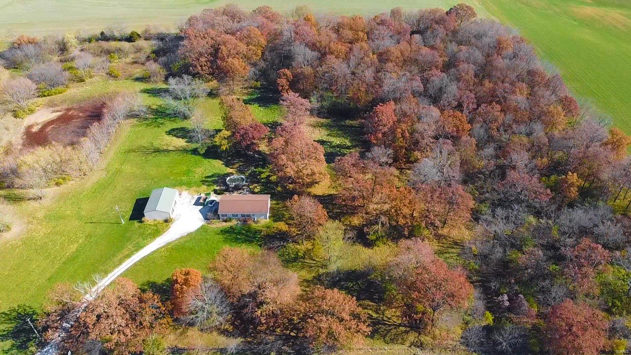 4566 G Road Waterloo, IL 62298 - Photo 8 of 46