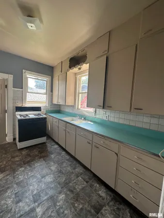 $120,000 | 1624 North Bigelow Street, Peoria, IL 61604