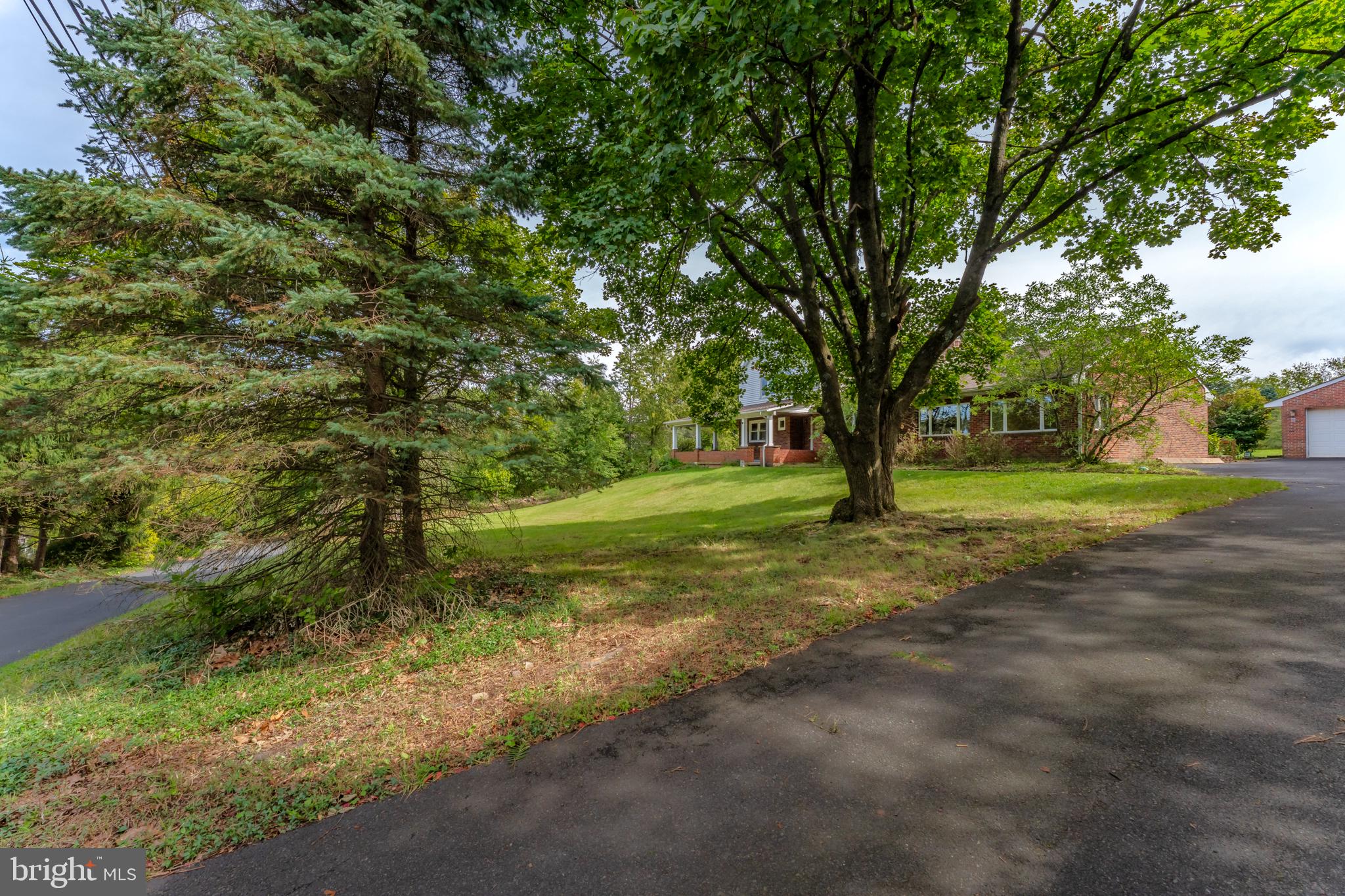 1404 Highpoint Road Coopersburg, PA 18036 - Photo 47 of 86 Gallery Image 47