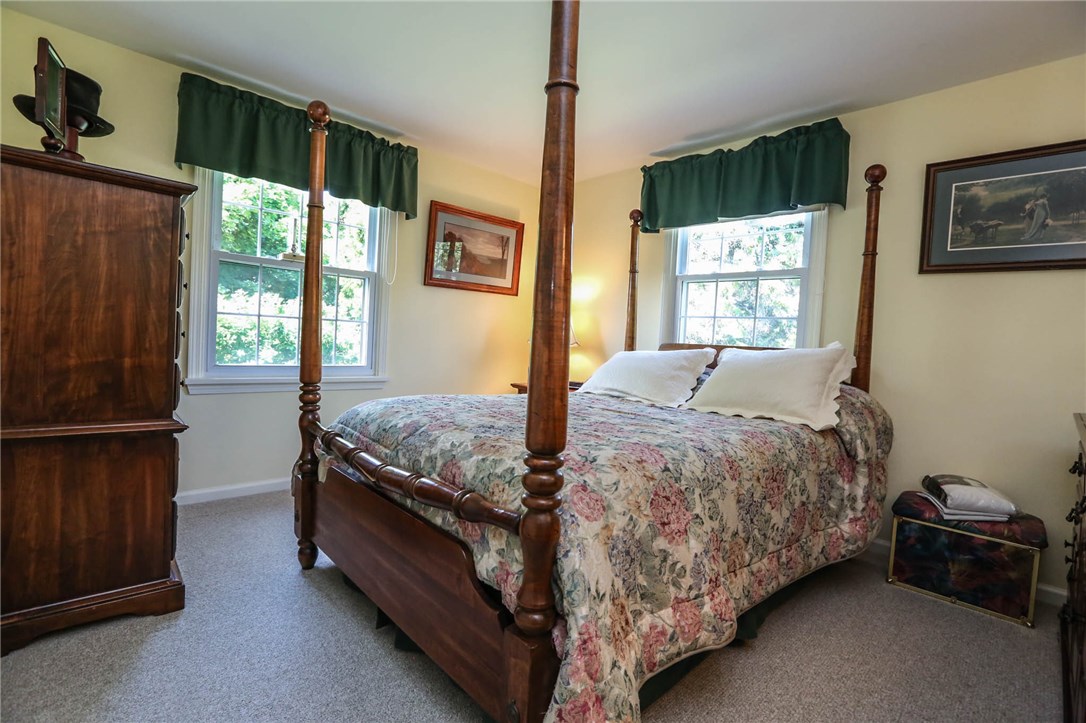 176 Tobey Road Pittsford, NY 14534 - Photo 14 of 27