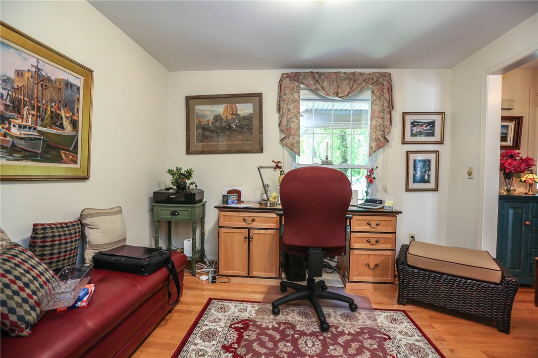 176 Tobey Road Pittsford, NY 14534 - Photo 6 of 27