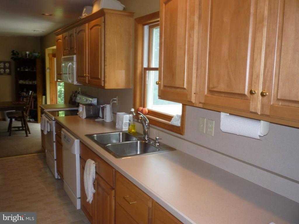 54 Leaman Road, Unit 78 Lancaster, PA 17603 - Photo 6 of 12 Gallery Image 6