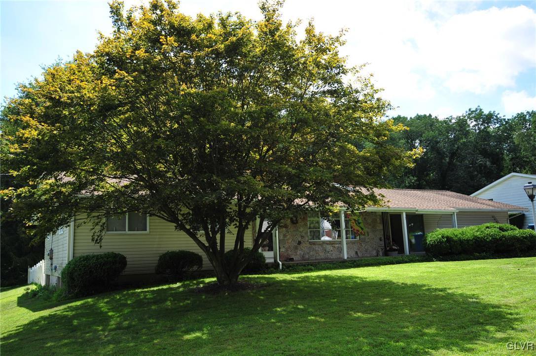 1673 Creek View Road Bethlehem, PA 18015 - Photo 2 of 36 Gallery Image 2