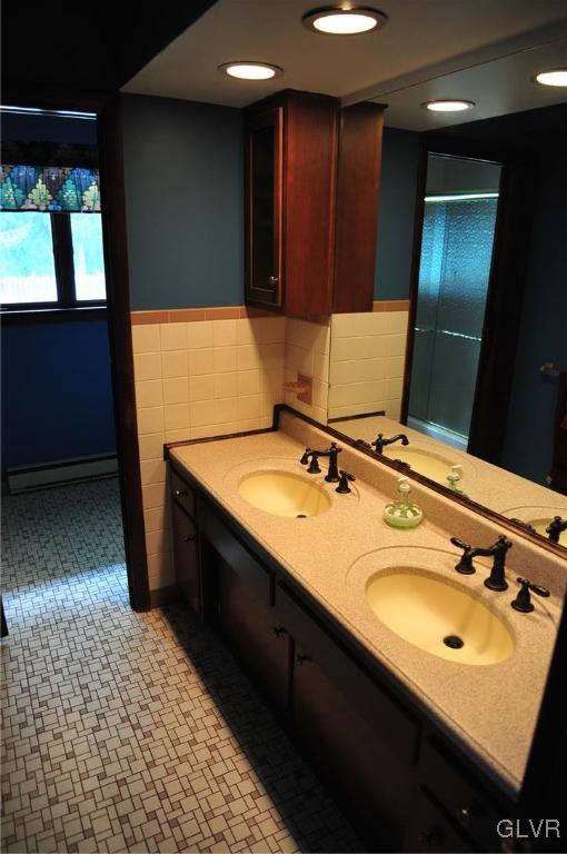 1673 Creek View Road Bethlehem, PA 18015 - Photo 23 of 36 Gallery Image 23
