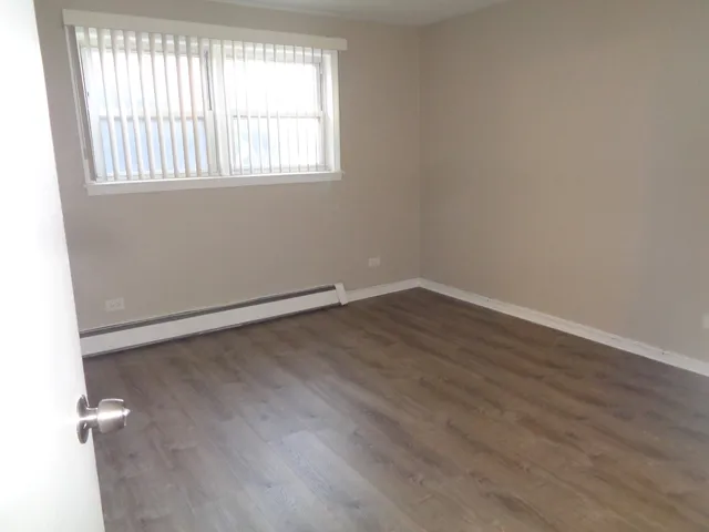 $1,400 | 10748 South Harlem Avenue, Unit 1S, Worth, IL 60482