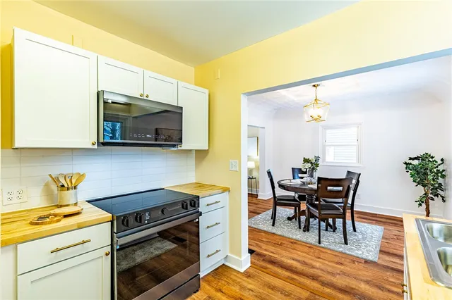 $179,900 | 99 Beverly Heights, Greece, NY 14616