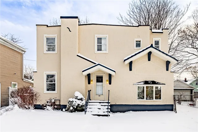 $179,900 | 99 Beverly Heights, Greece, NY 14616