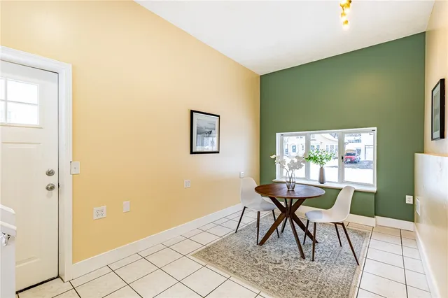 $179,900 | 99 Beverly Heights, Greece, NY 14616