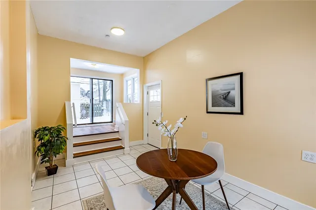 $179,900 | 99 Beverly Heights, Greece, NY 14616