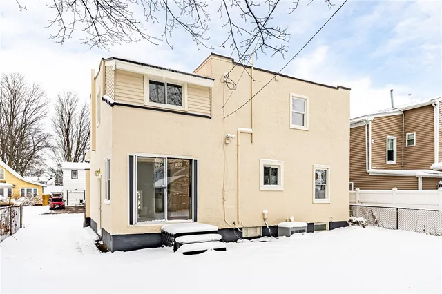 $179,900 | 99 Beverly Heights, Greece, NY 14616