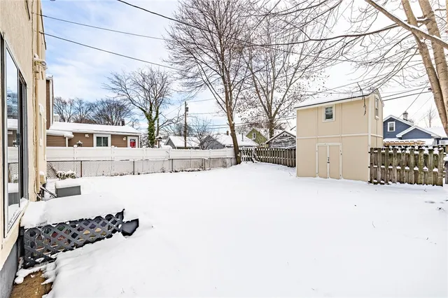 $179,900 | 99 Beverly Heights, Greece, NY 14616