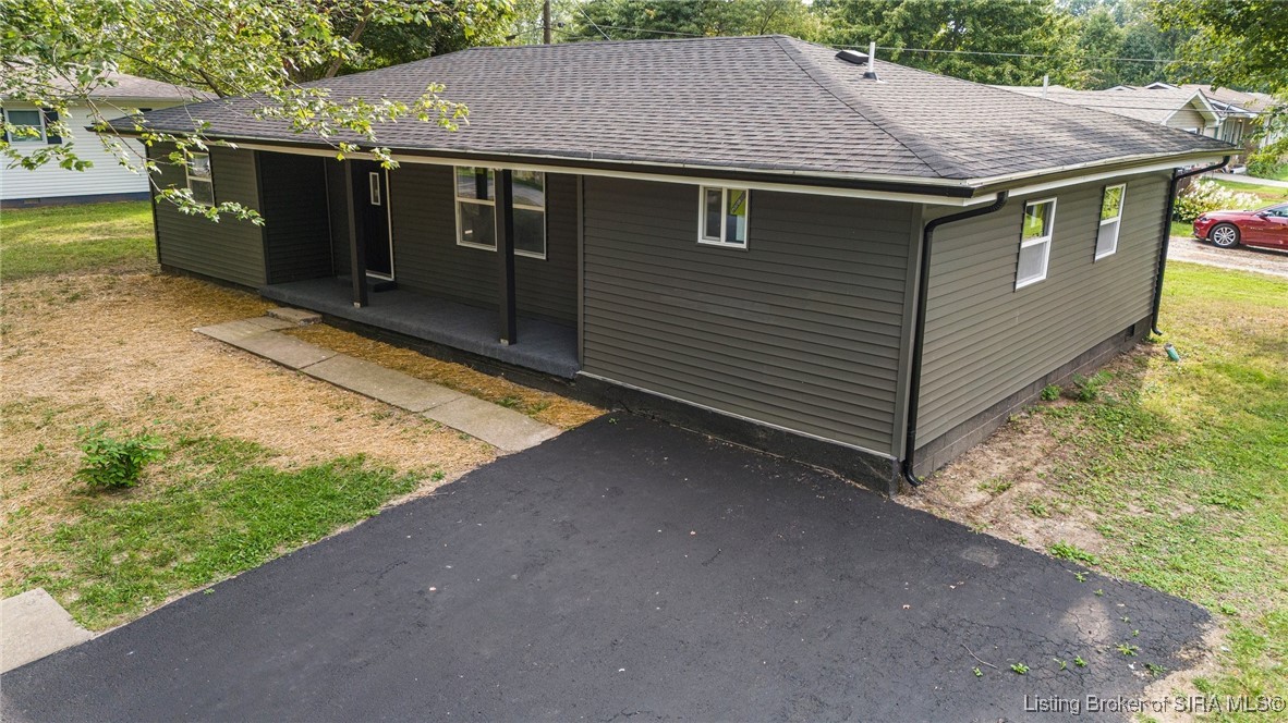 142 Cypress Street Austin, IN 47102 - Photo 1 of 56