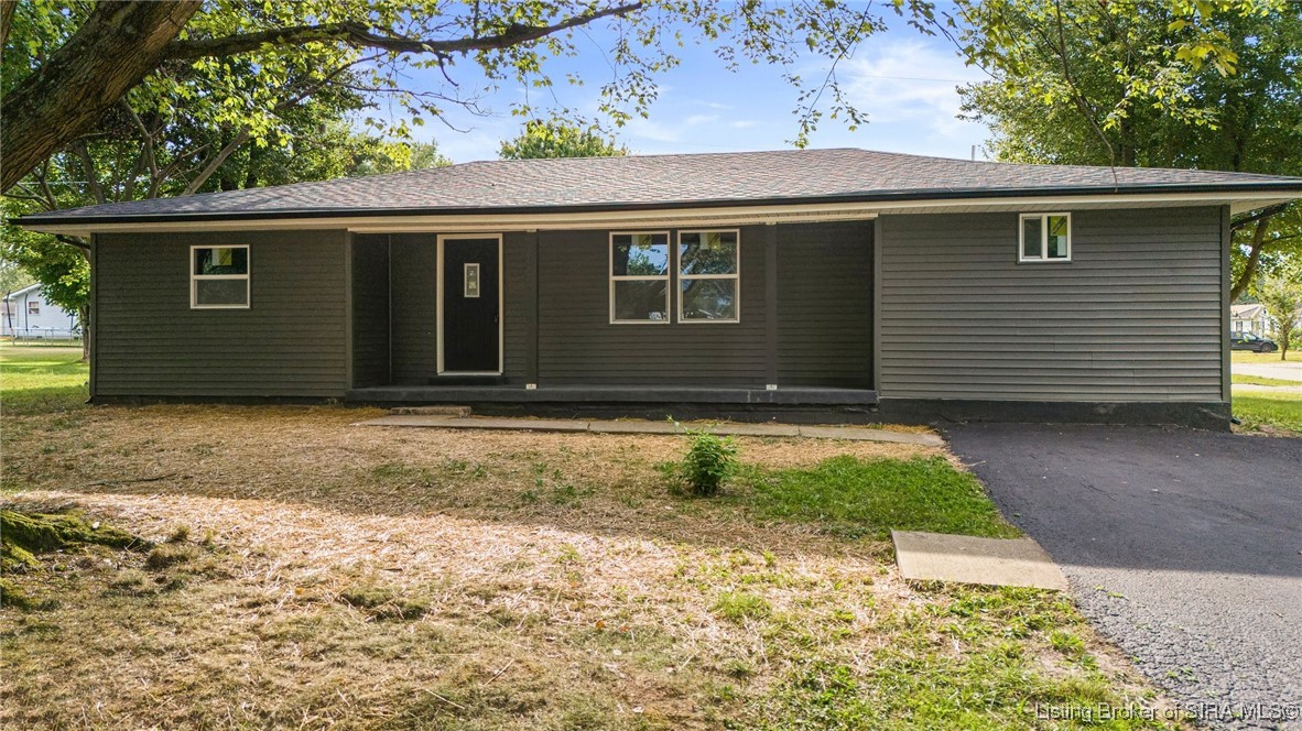 142 Cypress Street Austin, IN 47102 - Photo 2 of 56