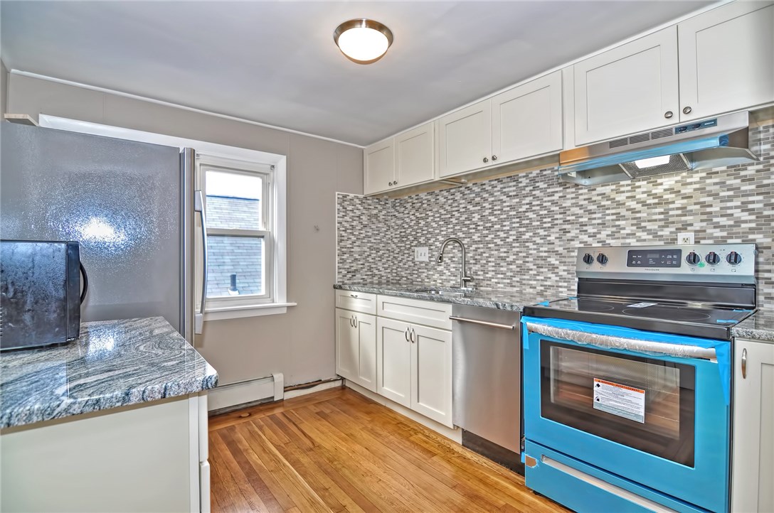 29 College Road Providence, RI 02908 - Photo 3 of 15