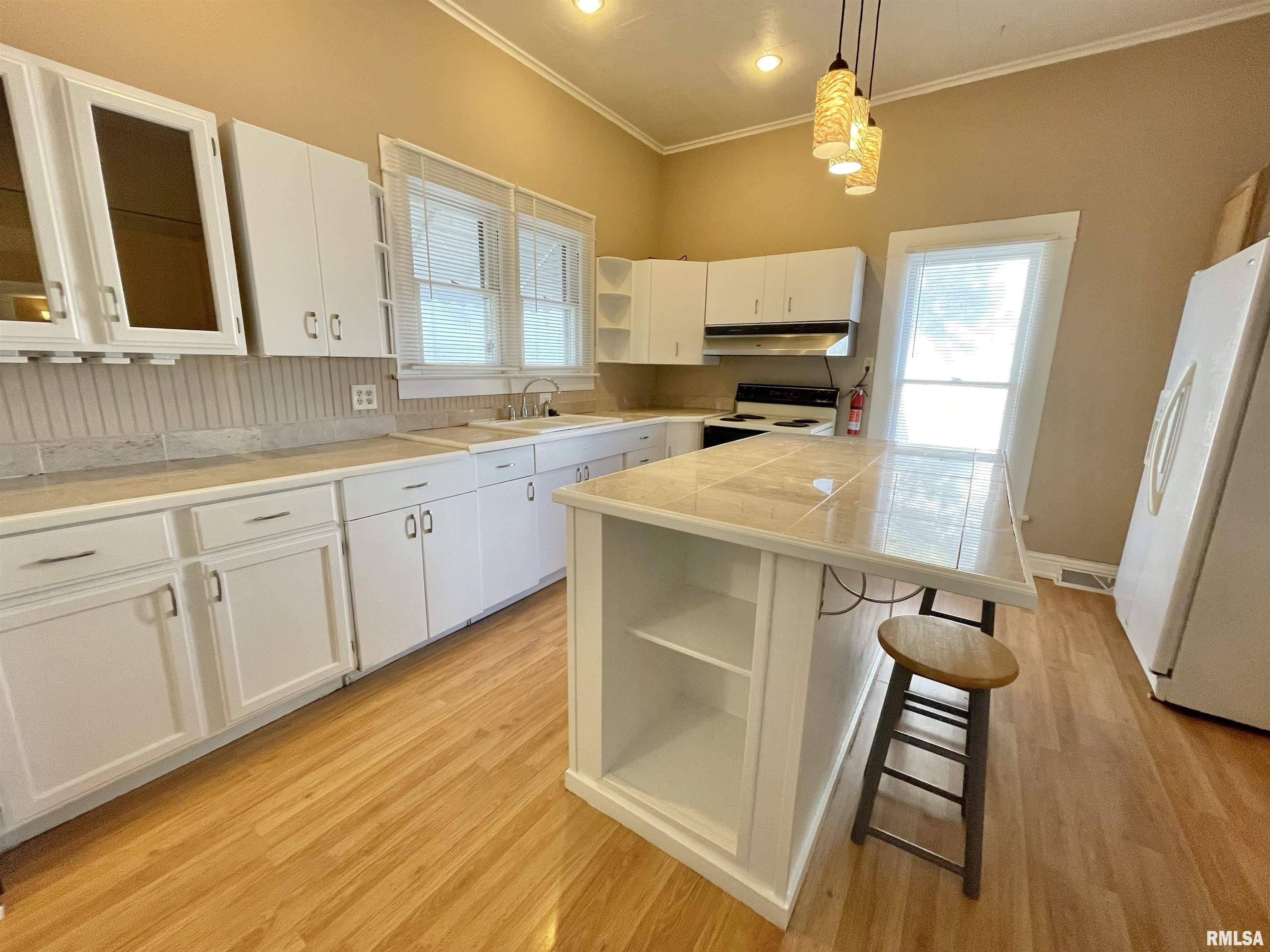 709 South 16th Street Herrin, IL 62948 - Photo 11 of 30