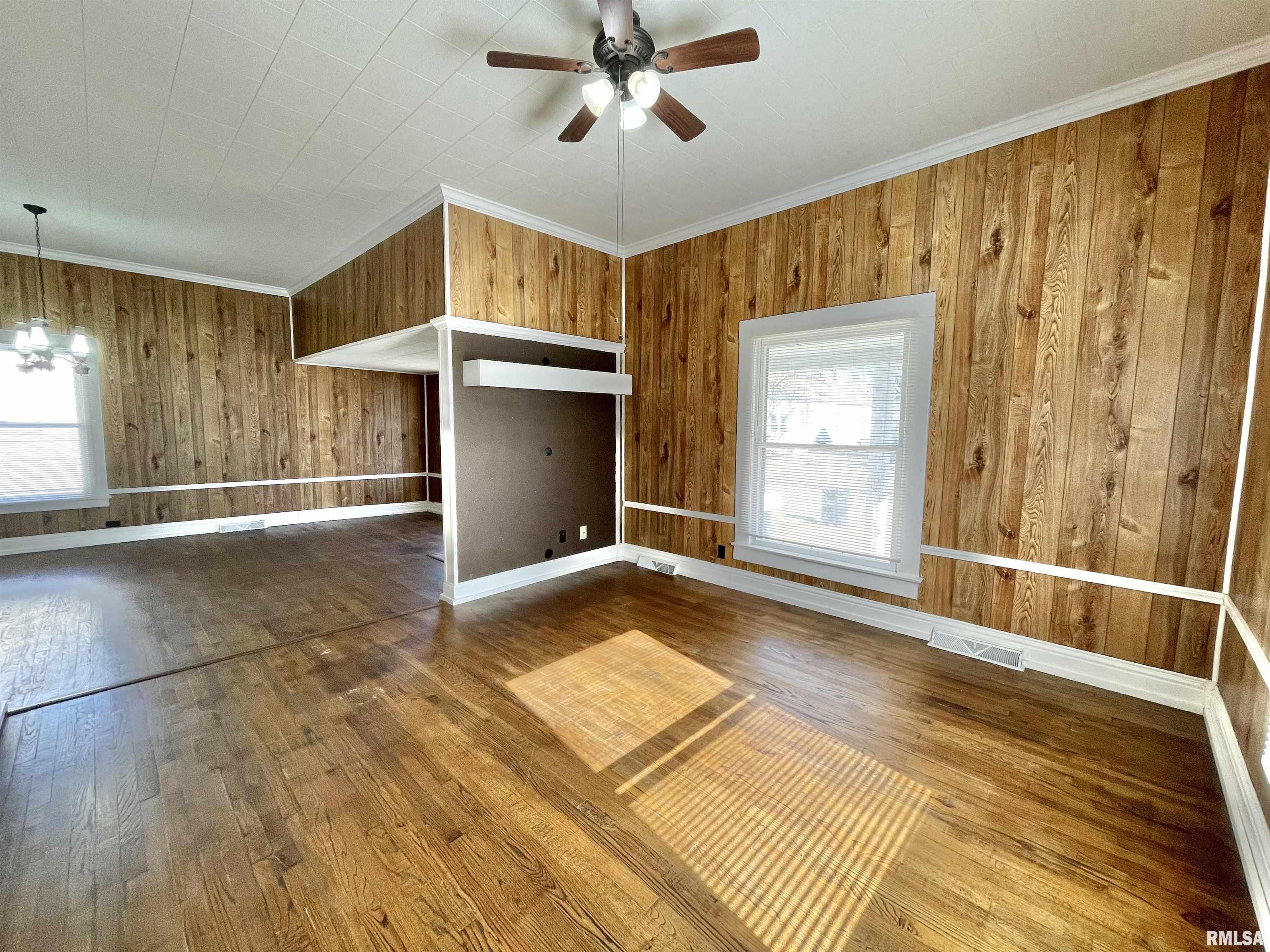 709 South 16th Street Herrin, IL 62948 - Photo 5 of 30