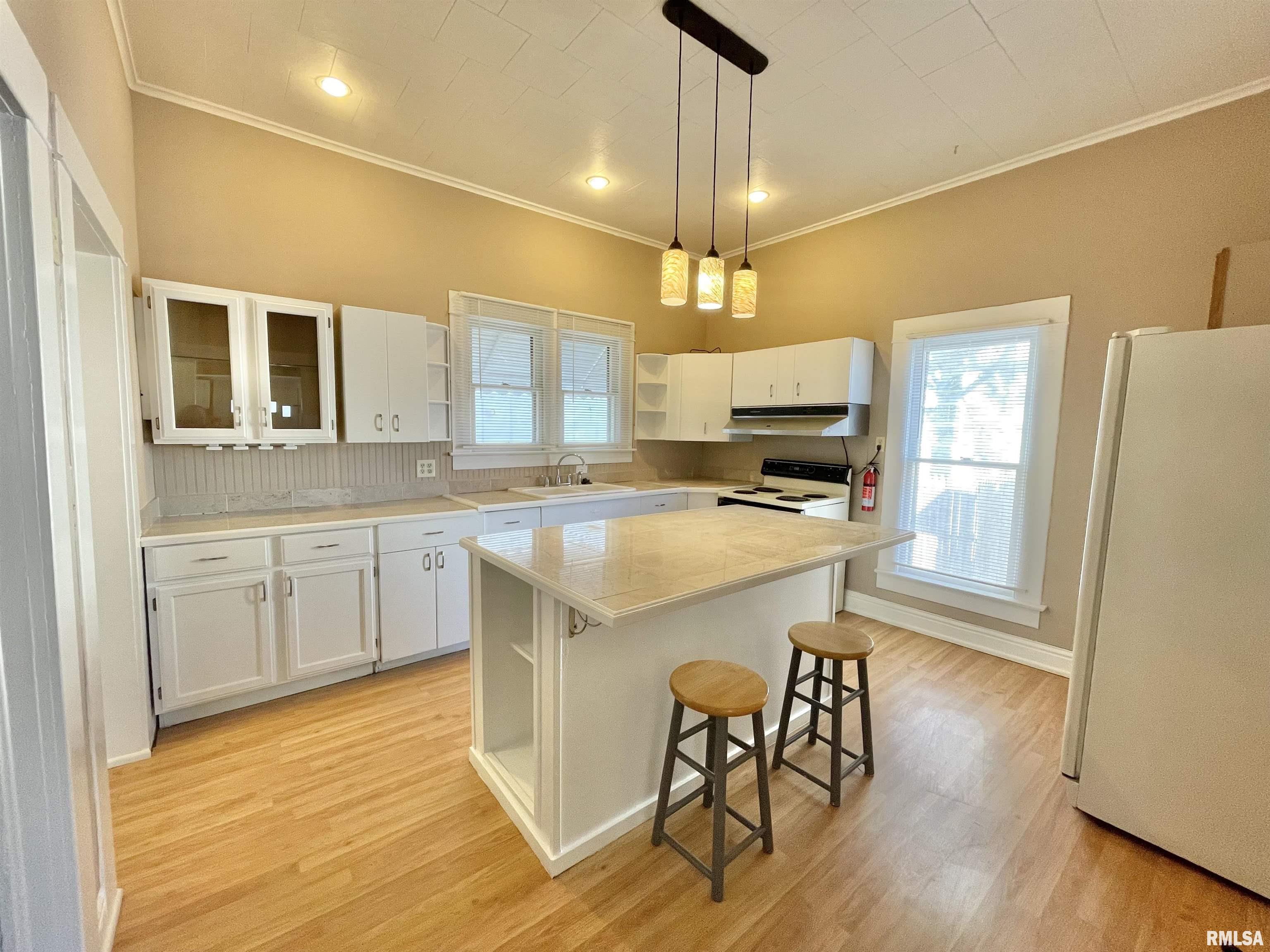 709 South 16th Street Herrin, IL 62948 - Photo 7 of 30