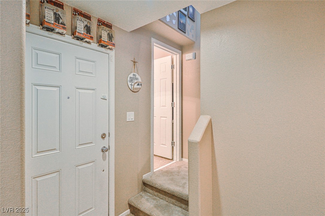 9068 West Alluring Avenue Las Vegas, NV 89149 - Photo 5 of 48 Entryway with baseboards