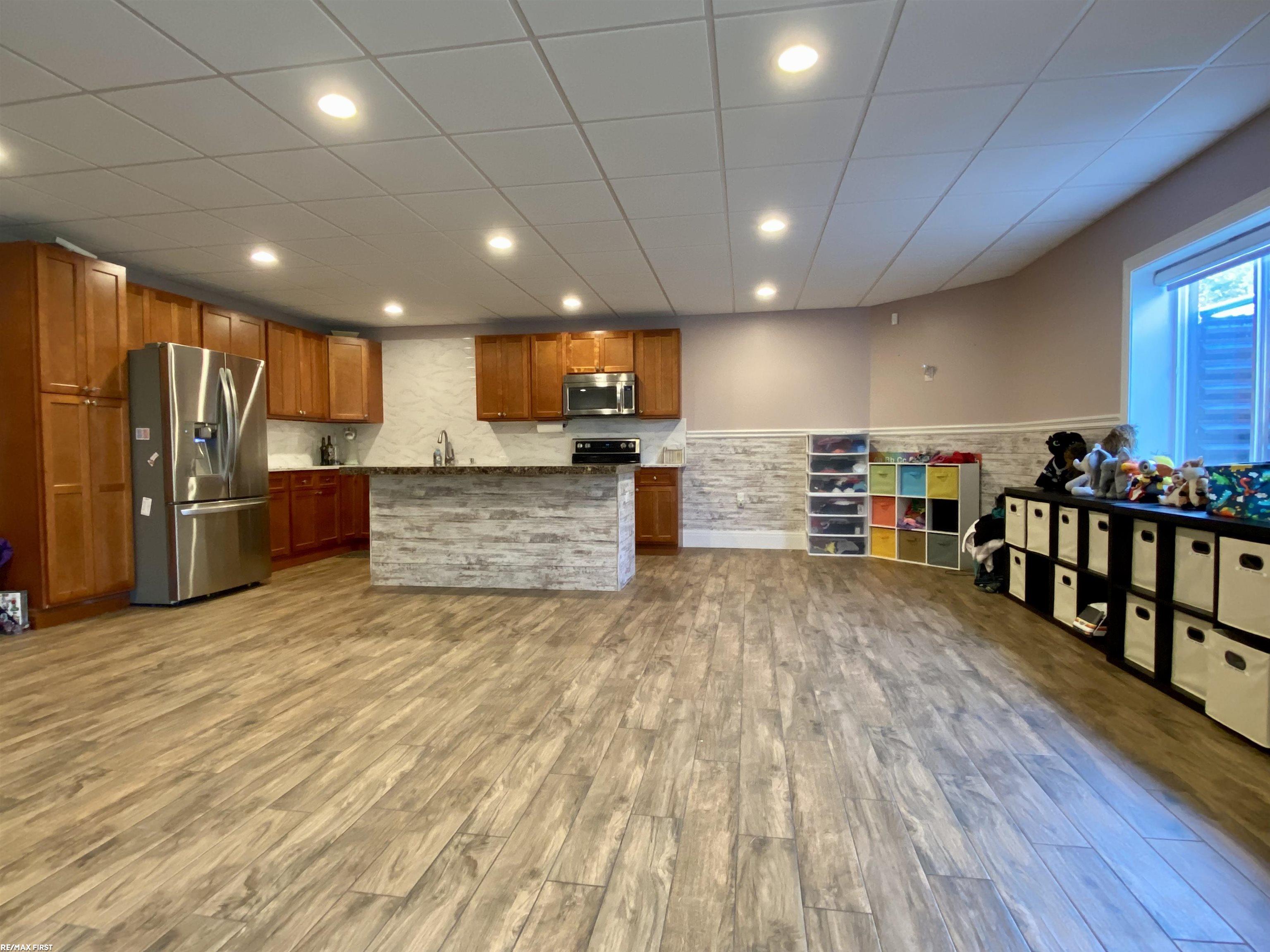 850 South Boulevard Rochester, MI 48307 - Photo 41 of 51