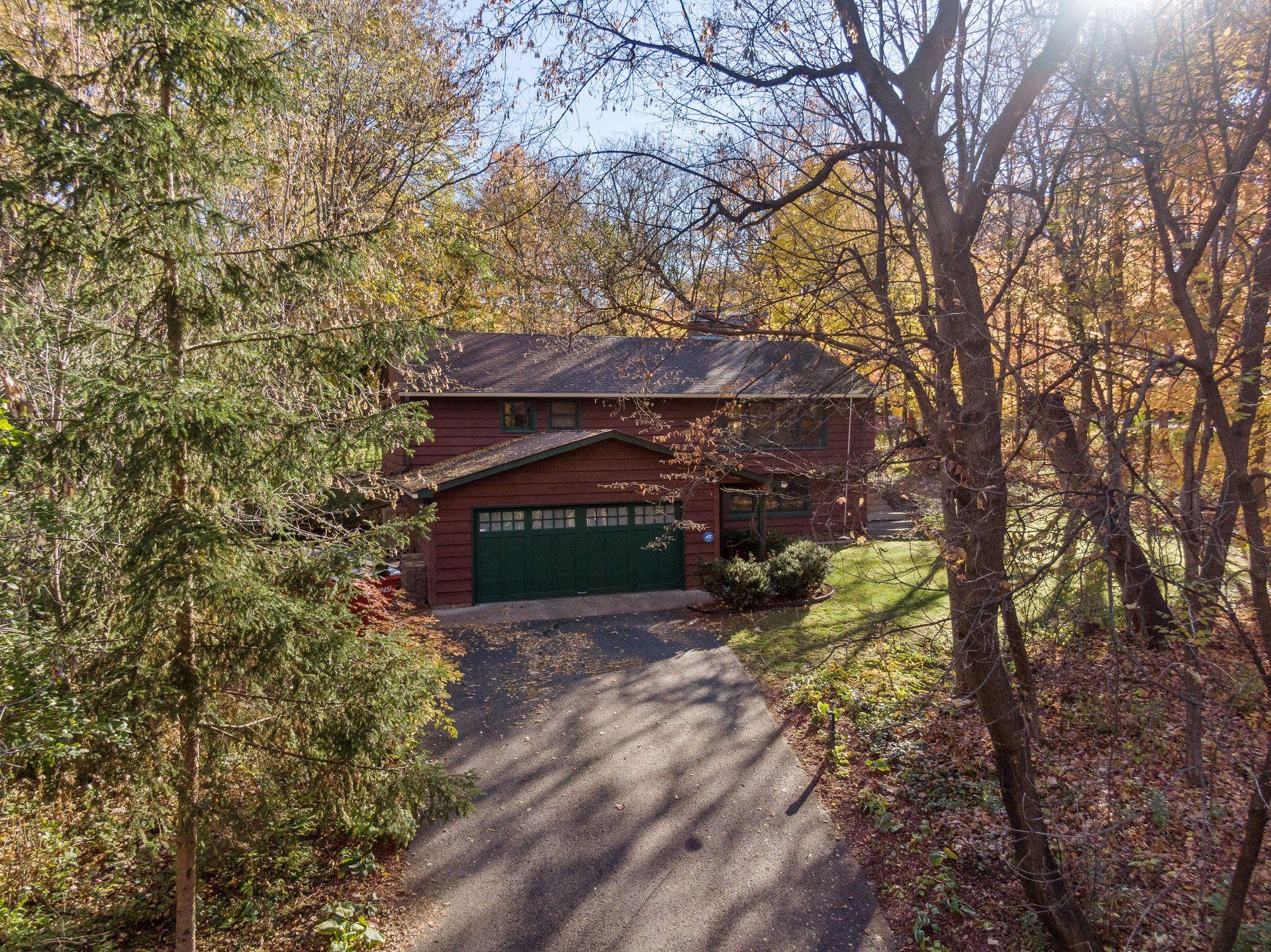 16609 Hidden Valley Road Minnetonka, MN 55345 - Photo 2 of 40