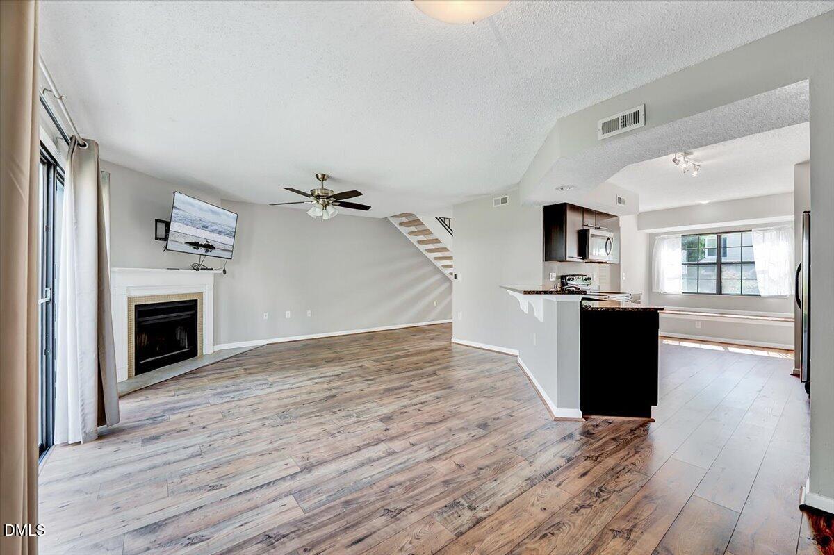 7802 Falcon Rest Circle Raleigh, NC 27615 - Photo 17 of 47 17-7802 Falcon Rest Cir-17